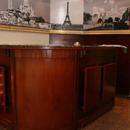 Little Paris 3*